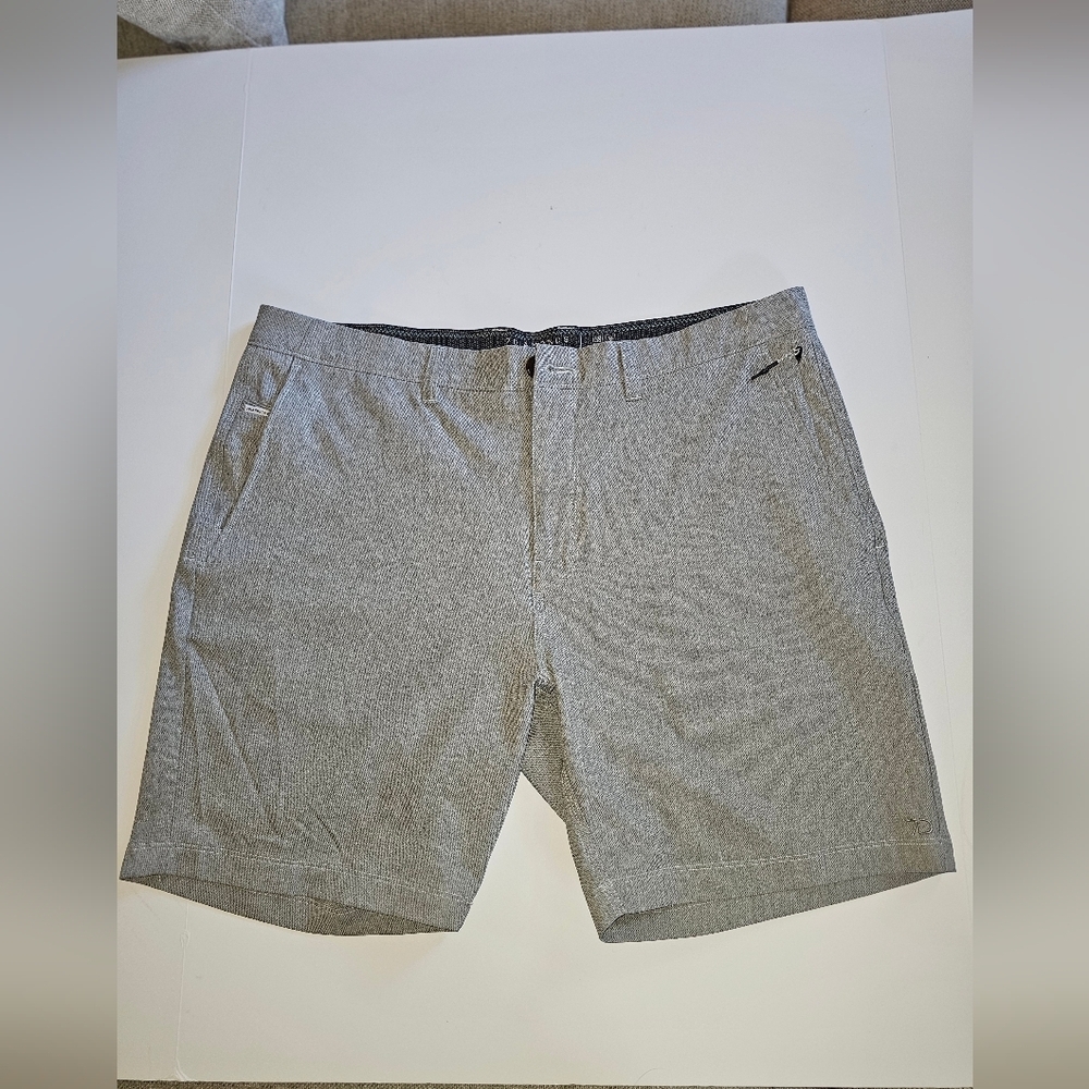 7 Diamonds Light Gray Men's Flat Front Shorts